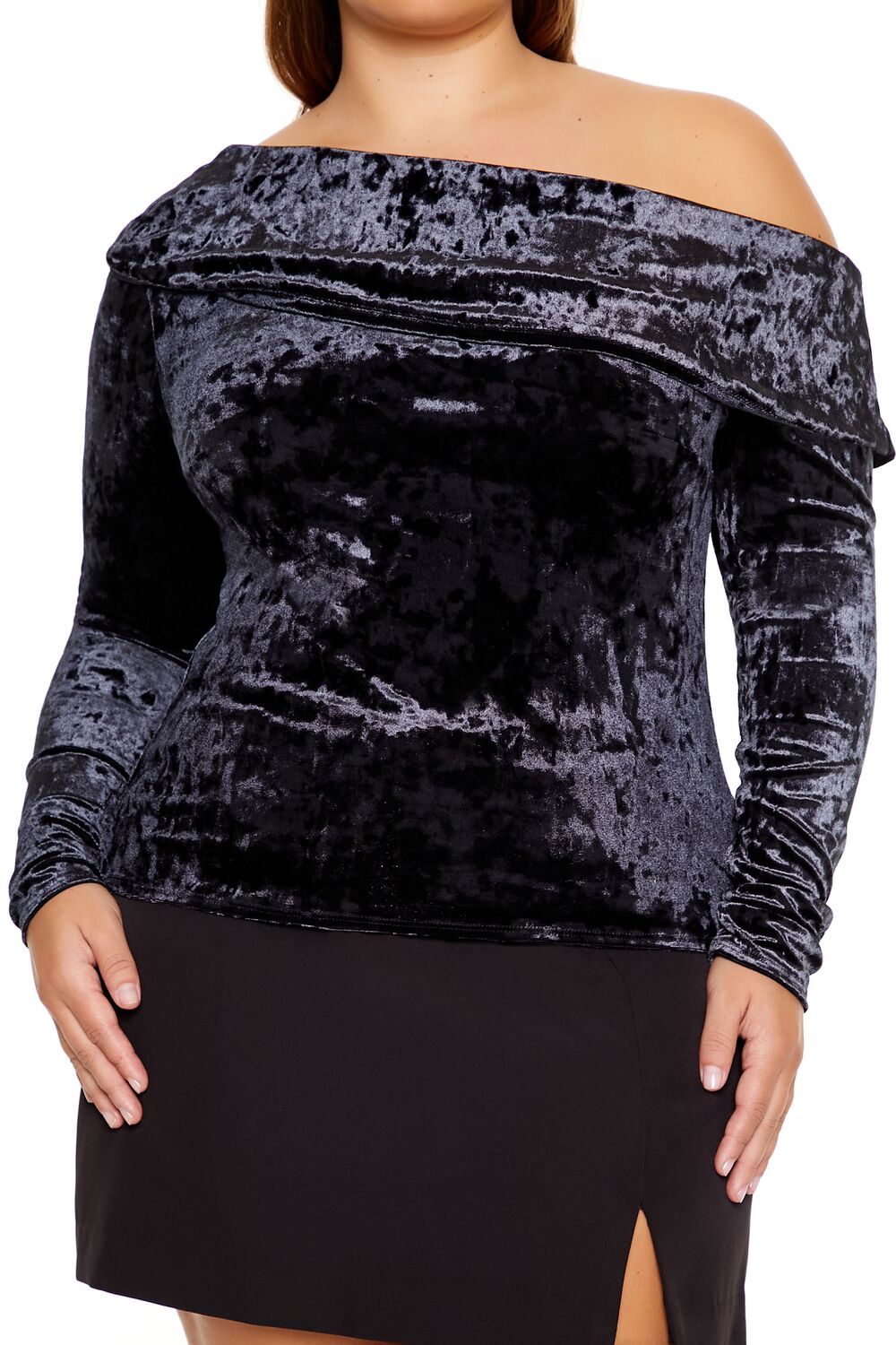  Forever 21 Plus Size Velvet Off-the-Shoulder Top - black - Bonton