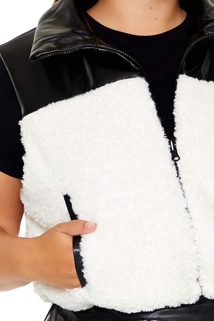  Forever 21 Plus Size Faux Shearling & Leather Vest - black-swatch - Bonton