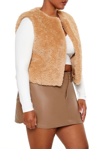 Plus Size Faux Shearling Cropped Vest