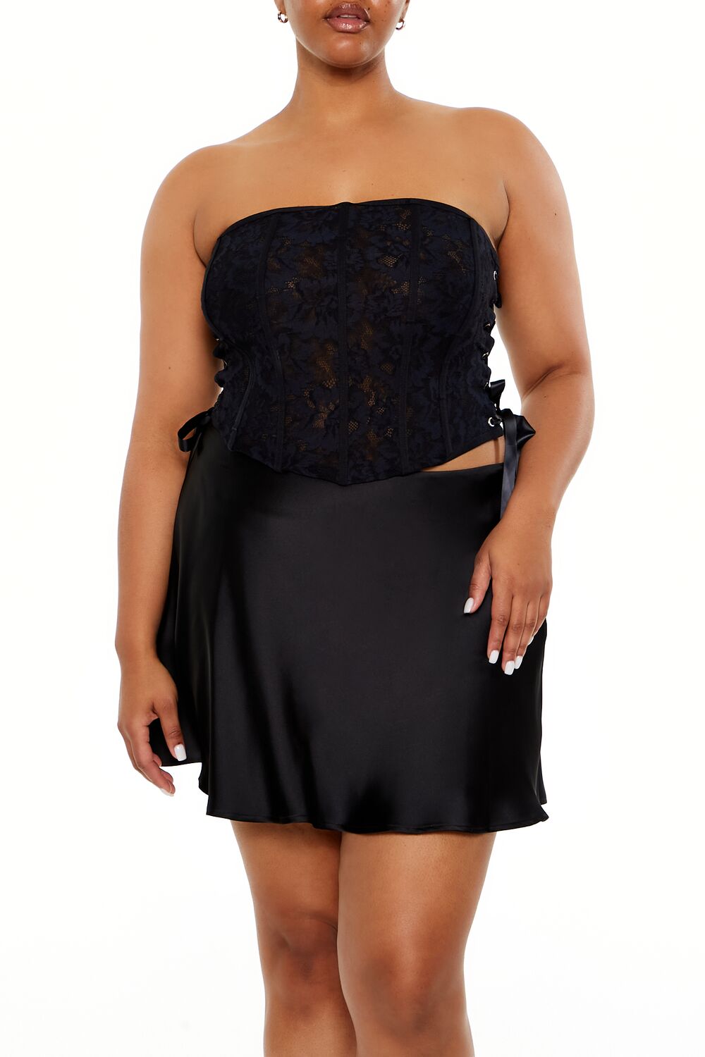  Forever 21 Plus Size Lace-Up Tube Top - black - Bonton