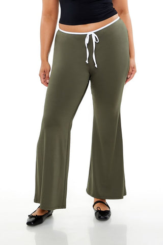 Plus Size Tie-Waist Flare Leggings