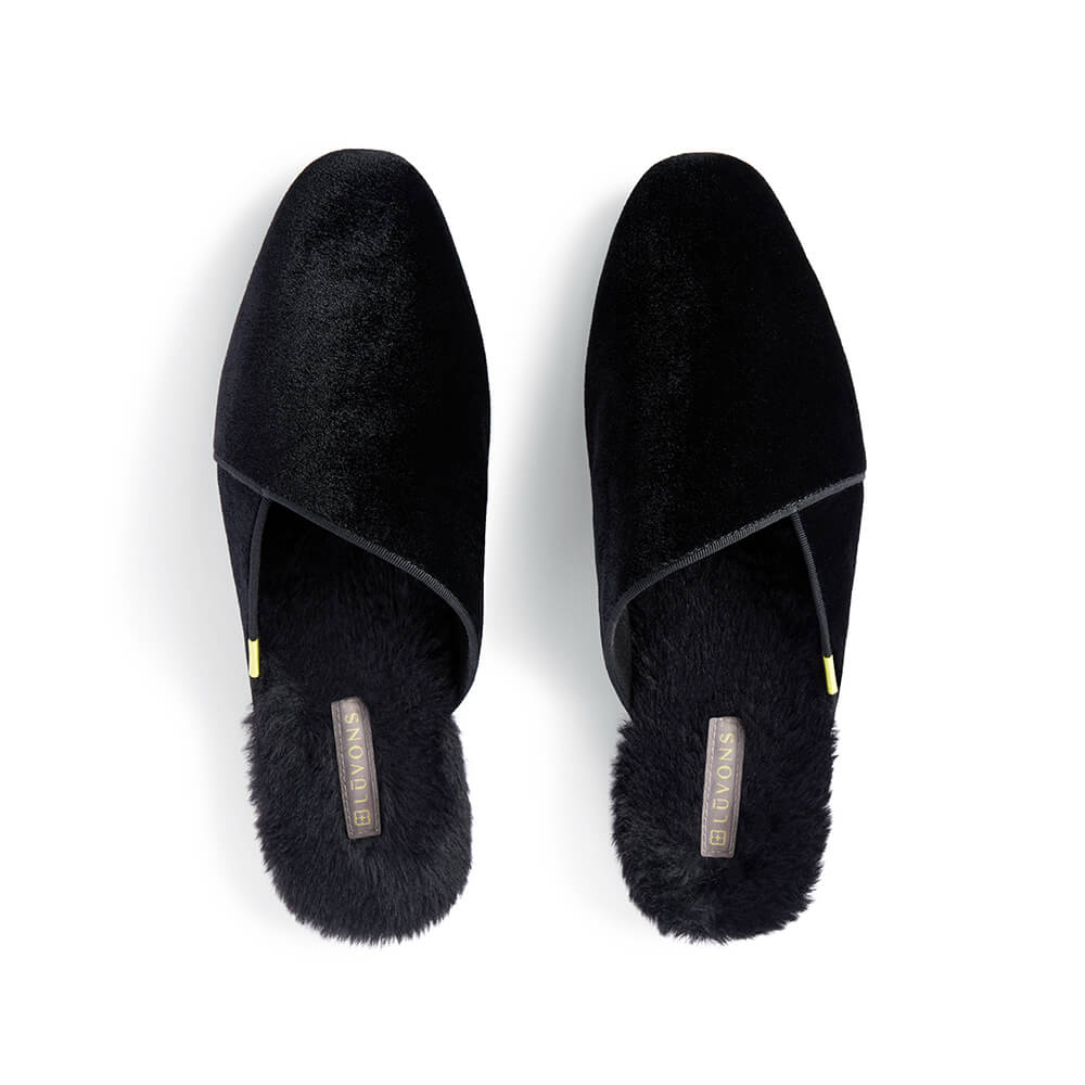  Luvons Devon Luxe Memory Foam Slippers - Black - Bonton