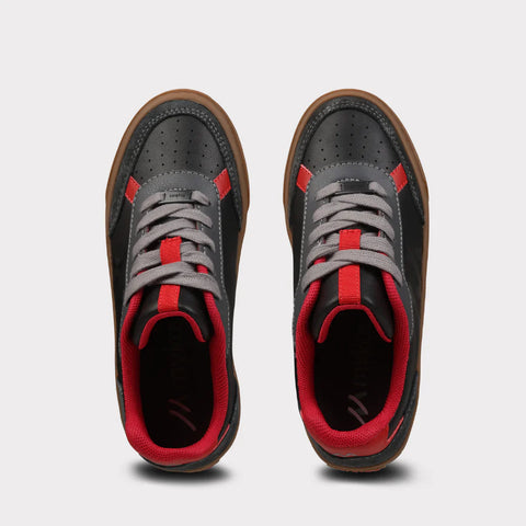 Dory Lace-Up Sneaker