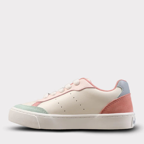 Dory Lace-Up Sneaker