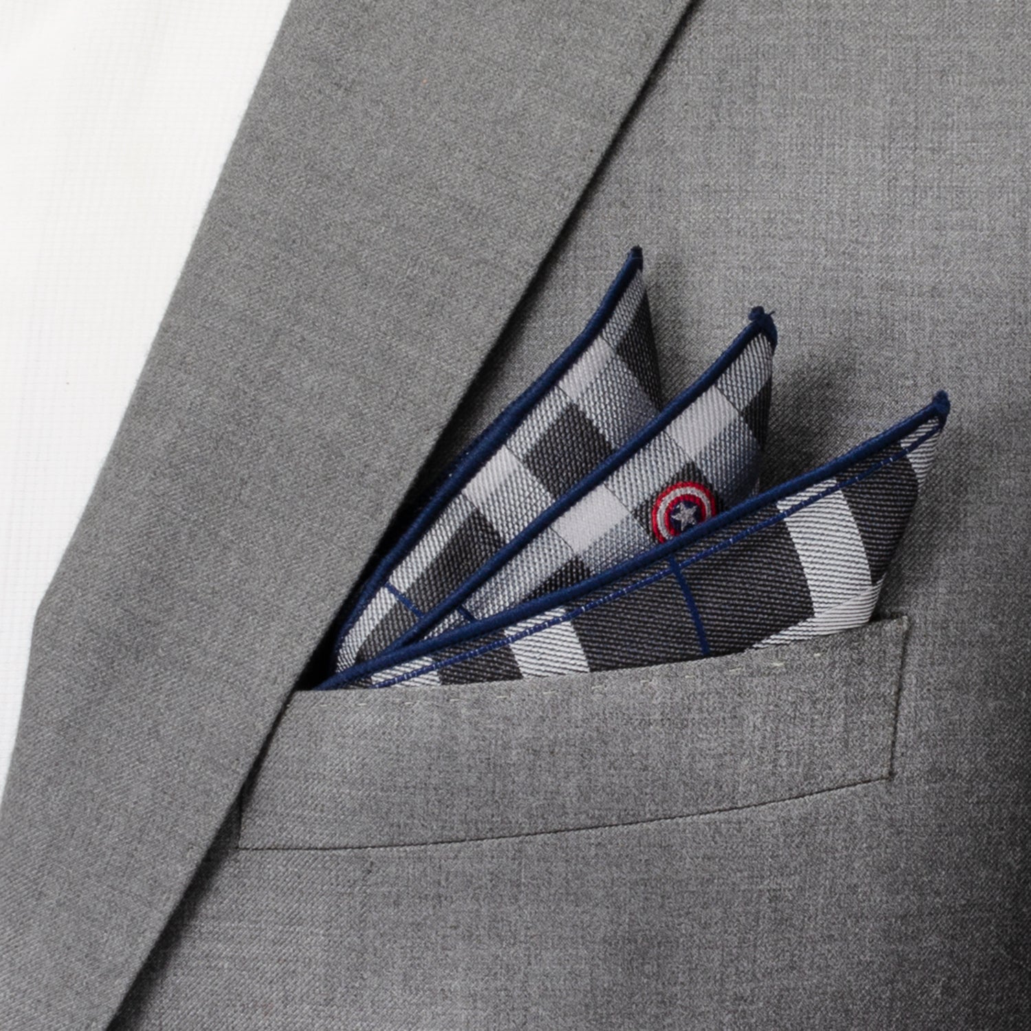  Cufflinks Captain America Gray Plaid Pocket Square - Default Title - Bonton