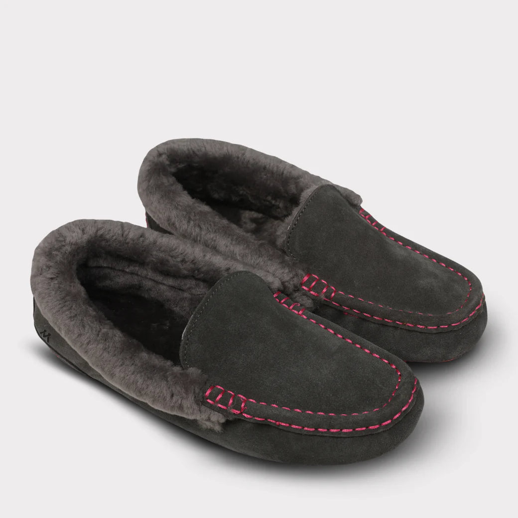  Mykos Aussie Moc Women's Slip-on Moccasin - Charcoal/Hot Pink - Bonton