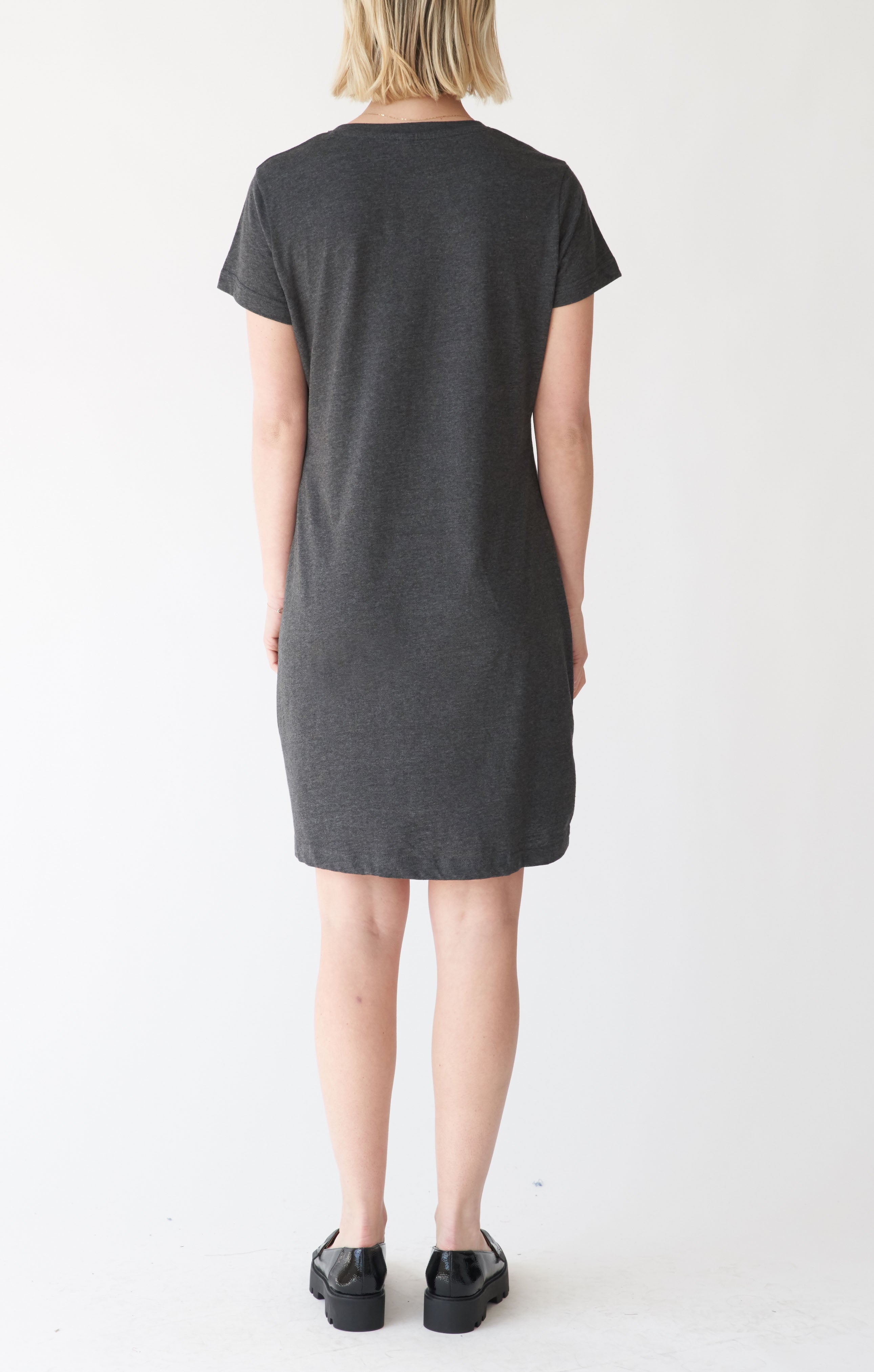  EB Earth Body Moxie V-Neck Classic Knee Length T-Shirt Dress - Black - Bonton