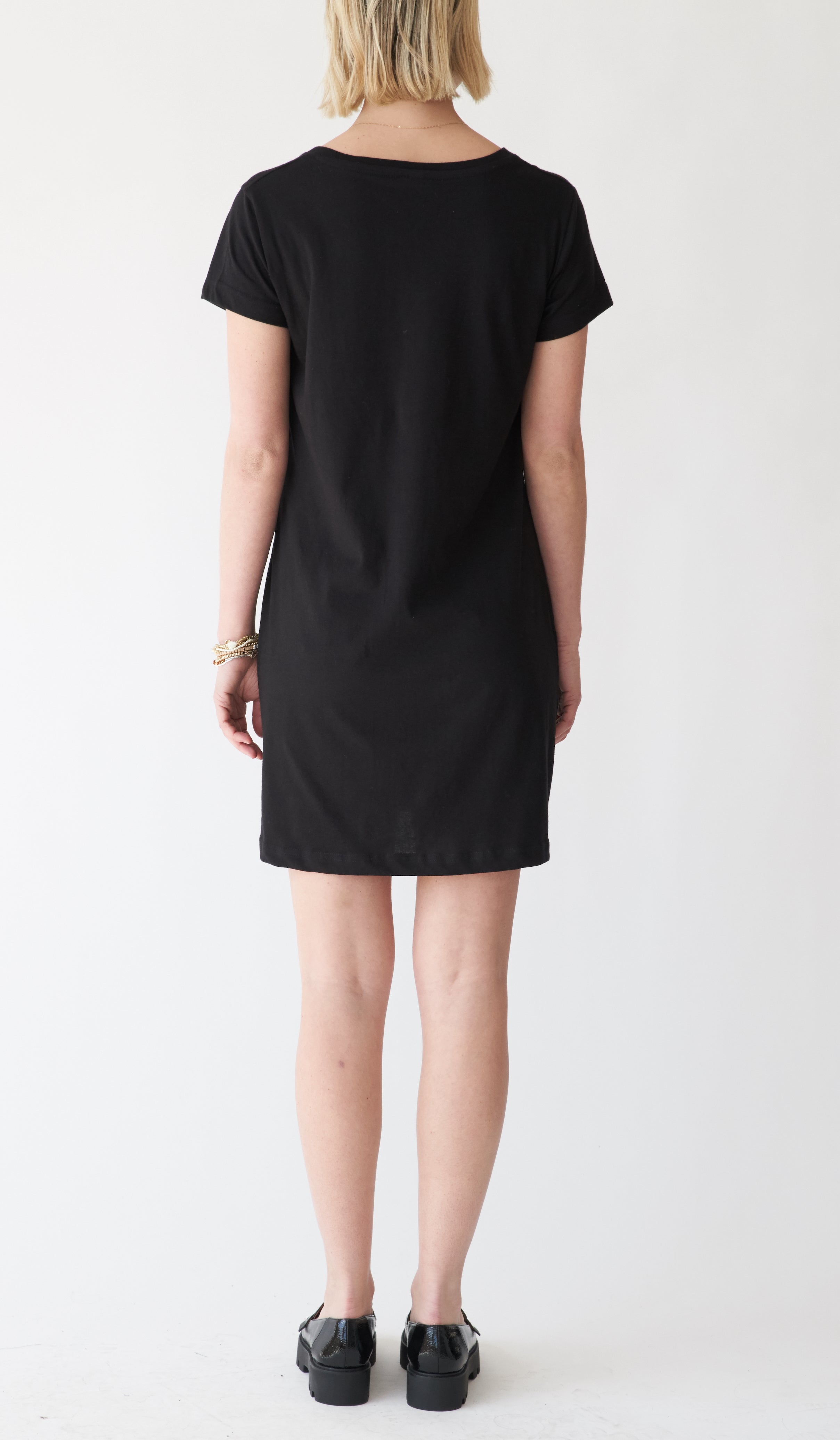  EB Earth Body Moxie V-Neck Classic Knee Length T-Shirt Dress - Black - Bonton