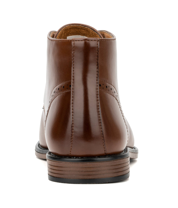 New York & Company Men's Kevin Boots Cognac