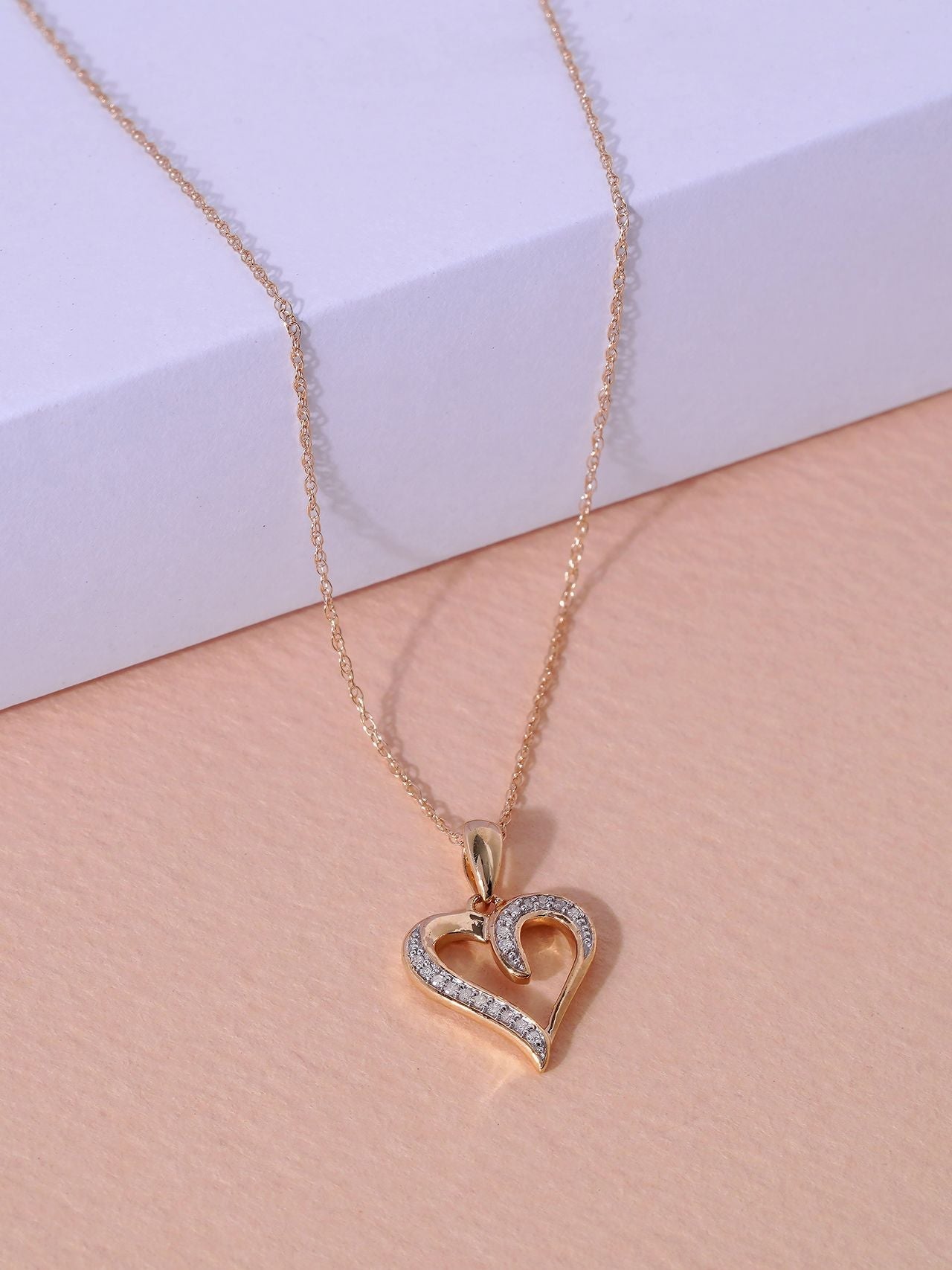  May & June 1/20ct TDW Diamond Heart Pendant Necklace - Pink - Bonton