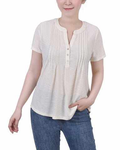 Petite Short Sleeve Y Neck Jacquard Knit Top