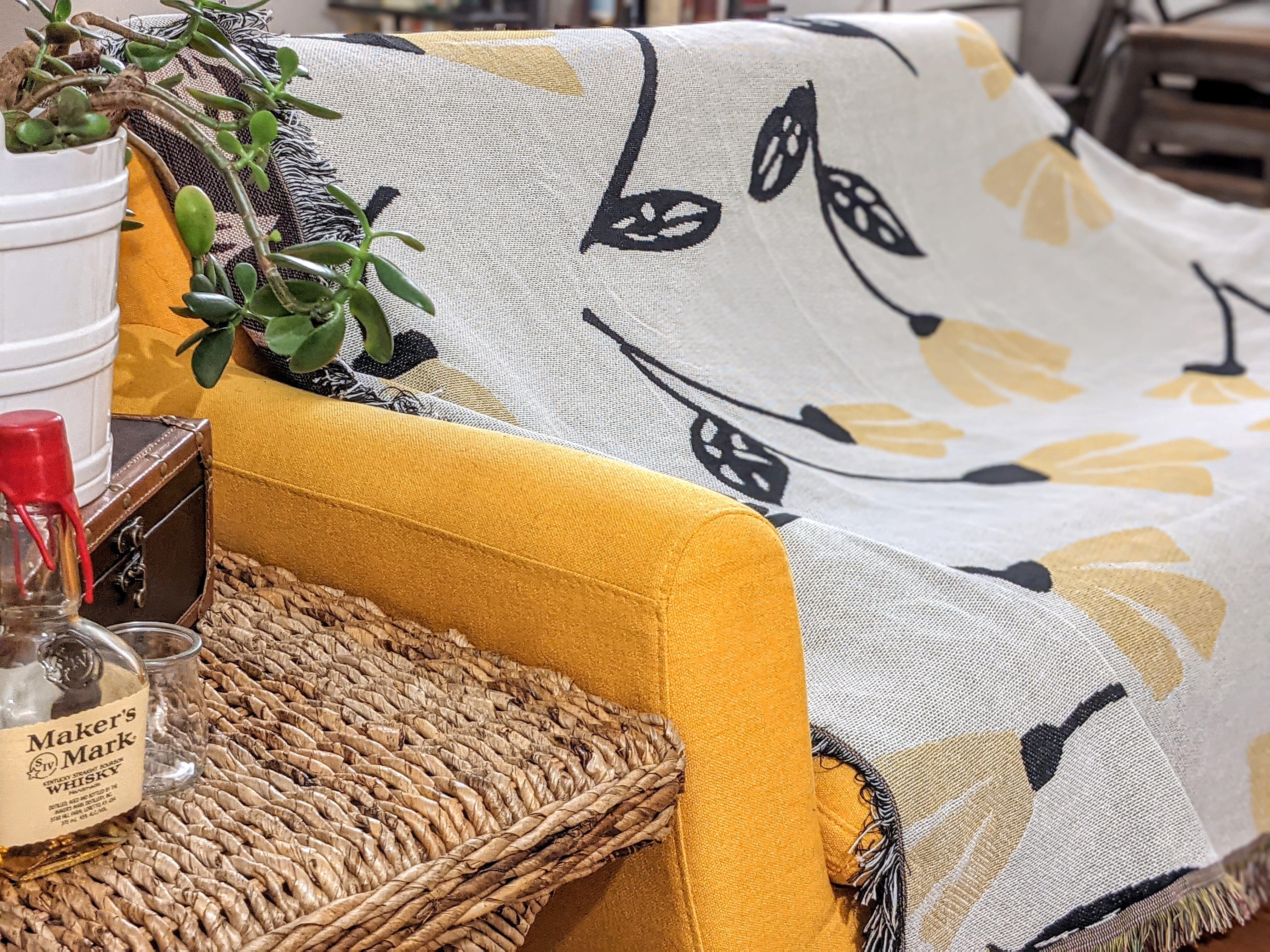  DaDa Bedding Collection DaDa Bedding Yellow Fleur Botanical Sunshine Golden Floral Woven Tapestry Throw Blanket - 50” x 60” (18112) by DaDa Bedding Collection - Default Title - Bonton