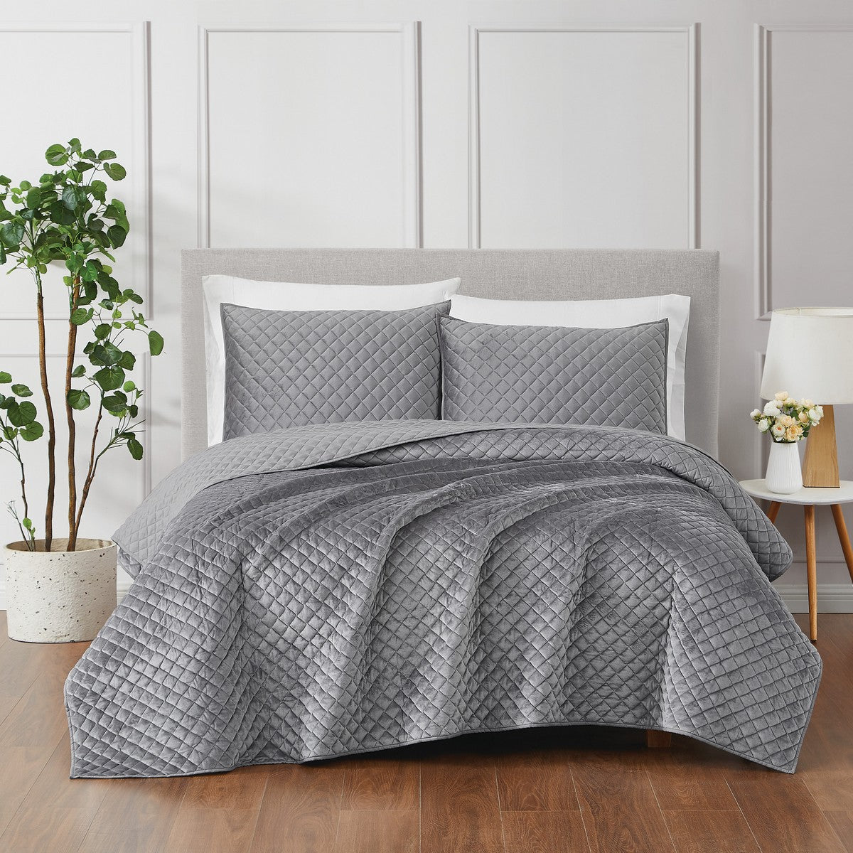  Royal Velvet Diamond Velvet Quilt Set - Grey - Bonton