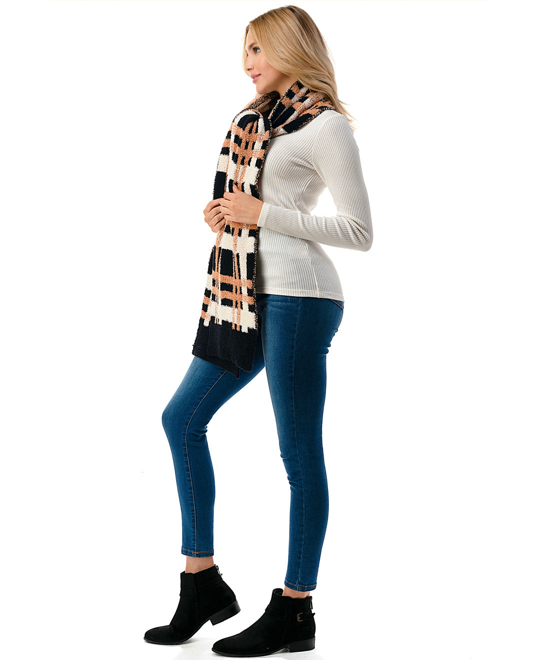  Marcus Adler The Jenna Scarf - Black - Bonton