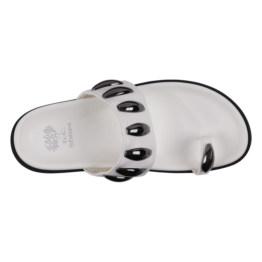  GC Shoes Women's Sonya White Toe Ring Hardware Slide Footbed Sandals - White - Bonton