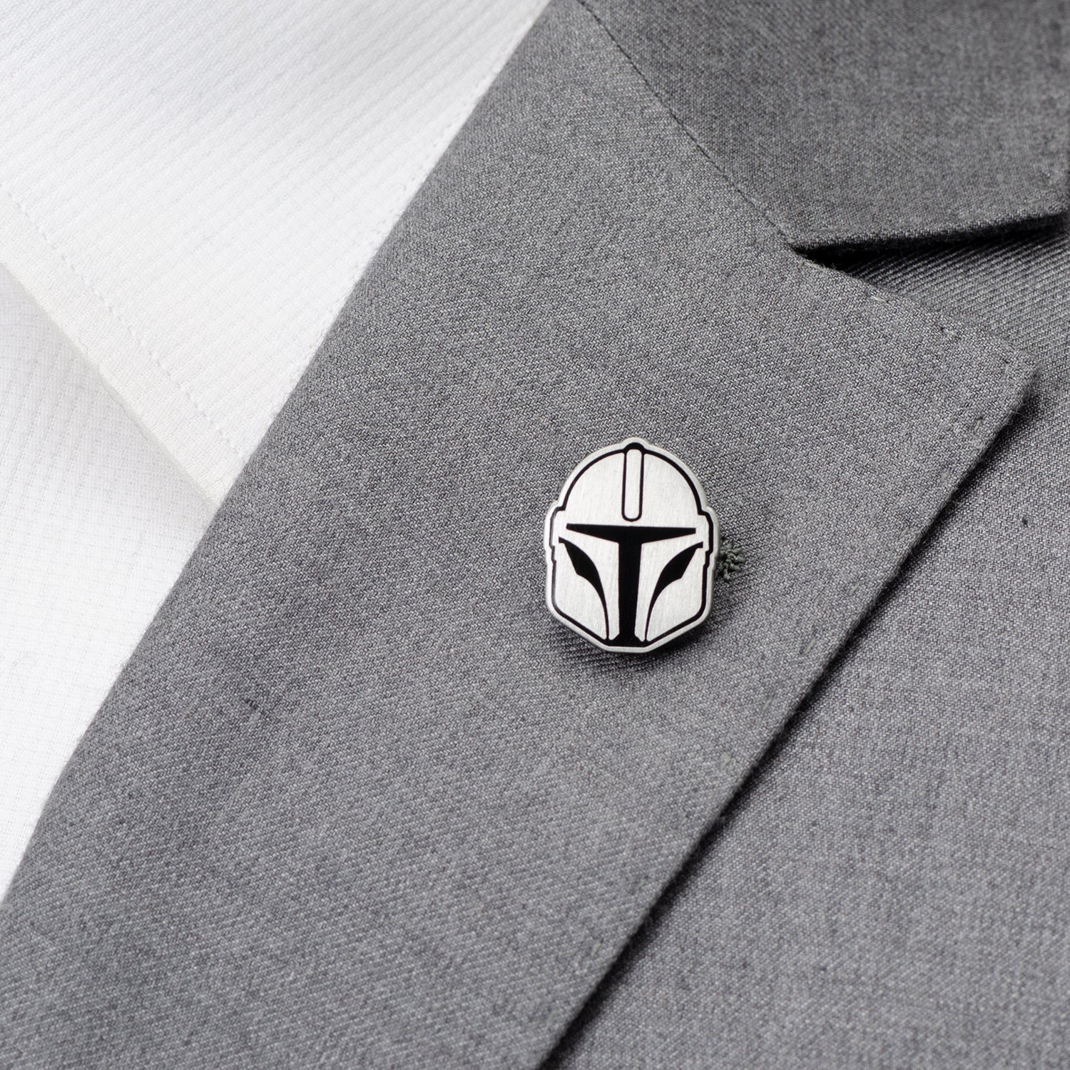  Cufflinks Mandalorian Helmet Lapel Pin - Default Title - Bonton