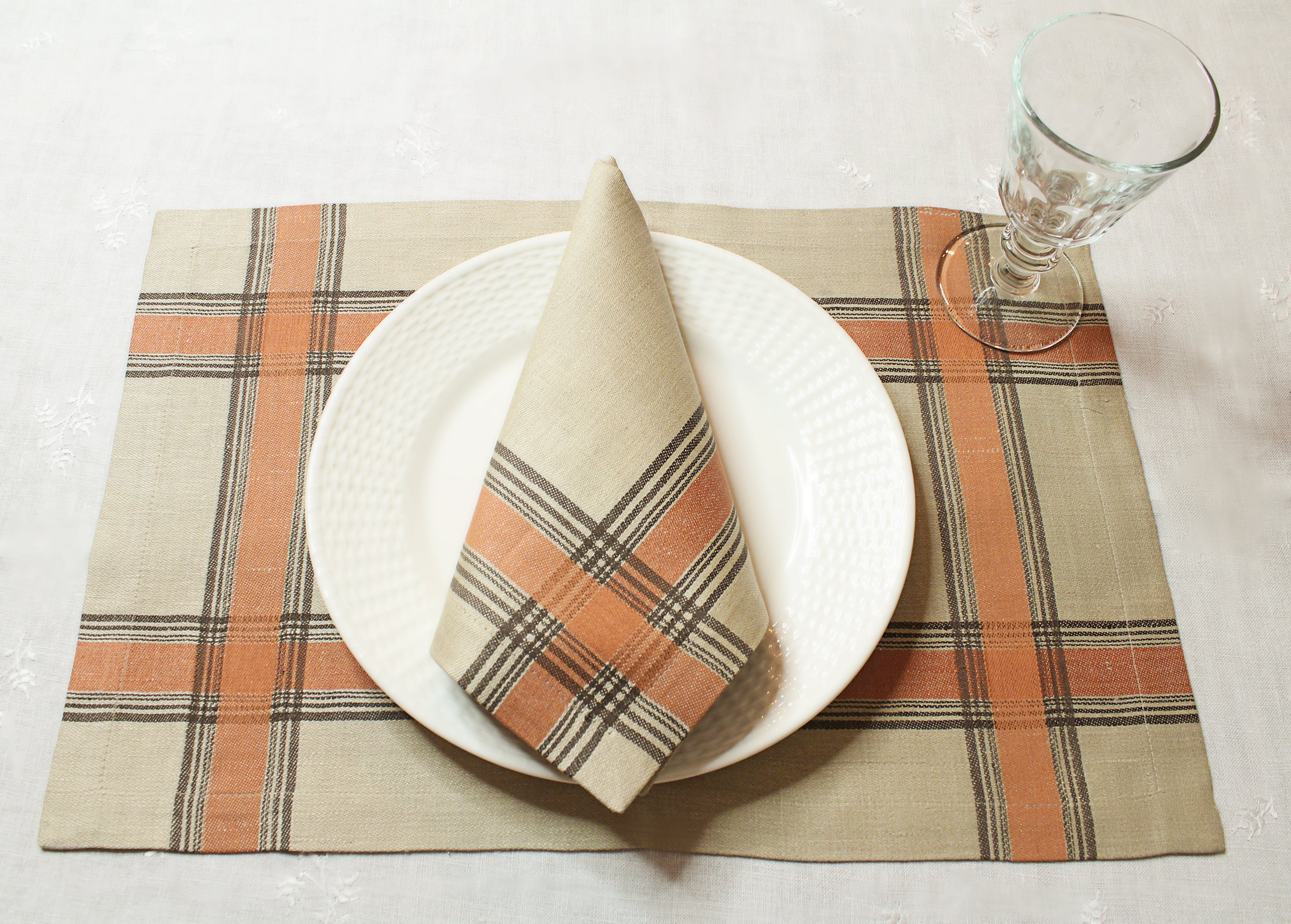  French Home Boulevard Set of 6 Linen Placemats - Tan, Terracotta, Chocolate - Default Title - Bonton