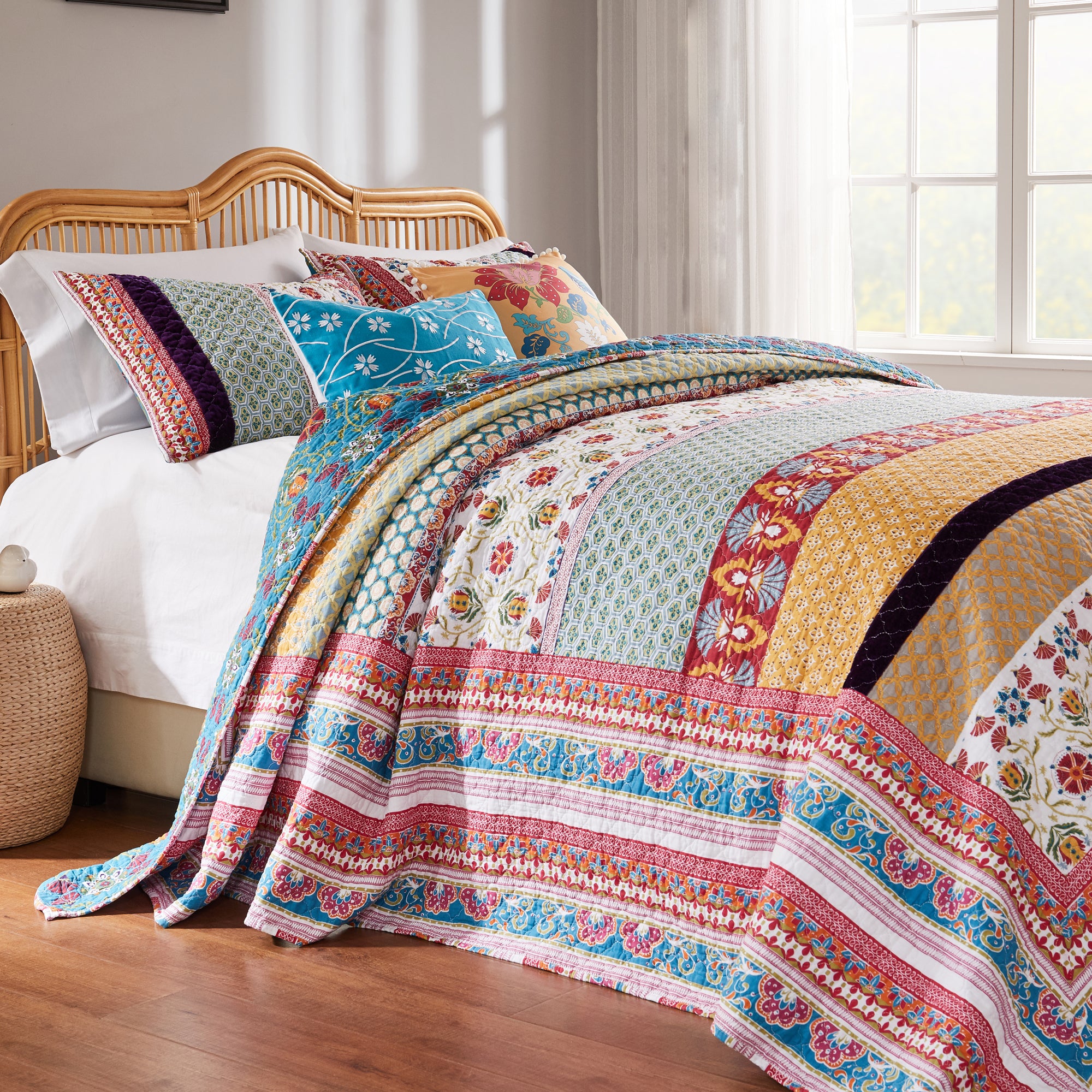  Greenland Home Fashions Thalia Velvet Embellished Quilt Set - Multi - Bonton