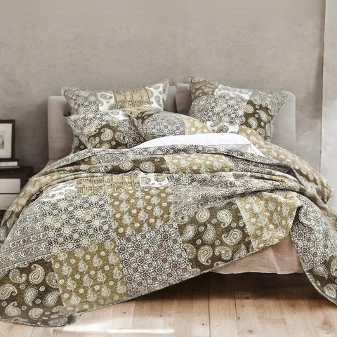DaDa Bedding Bohemian Olive Brown Moroccan Paisley Floral Filigree Patchwork Cotton Bedspread Set (JHW-885) by DaDa Bedding Collection