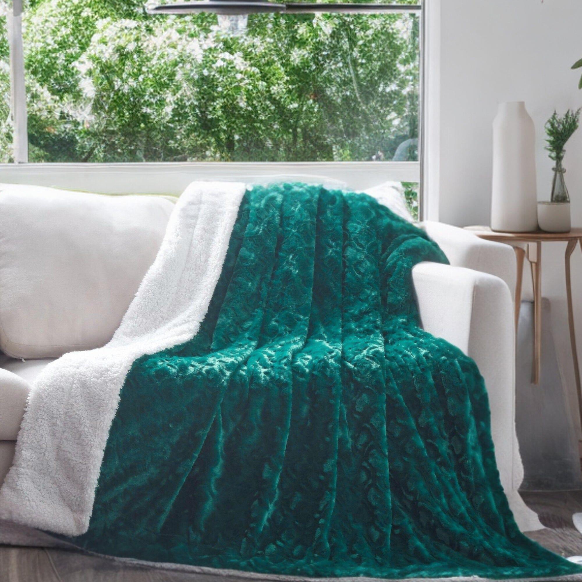  DaDa Bedding Collection DaDa Bedding Mermaid Scales Emerald Green Blue w/ Sherpa Backside Faux Fur Throw Blanket (BL-171805) by DaDa Bedding Collection - 50