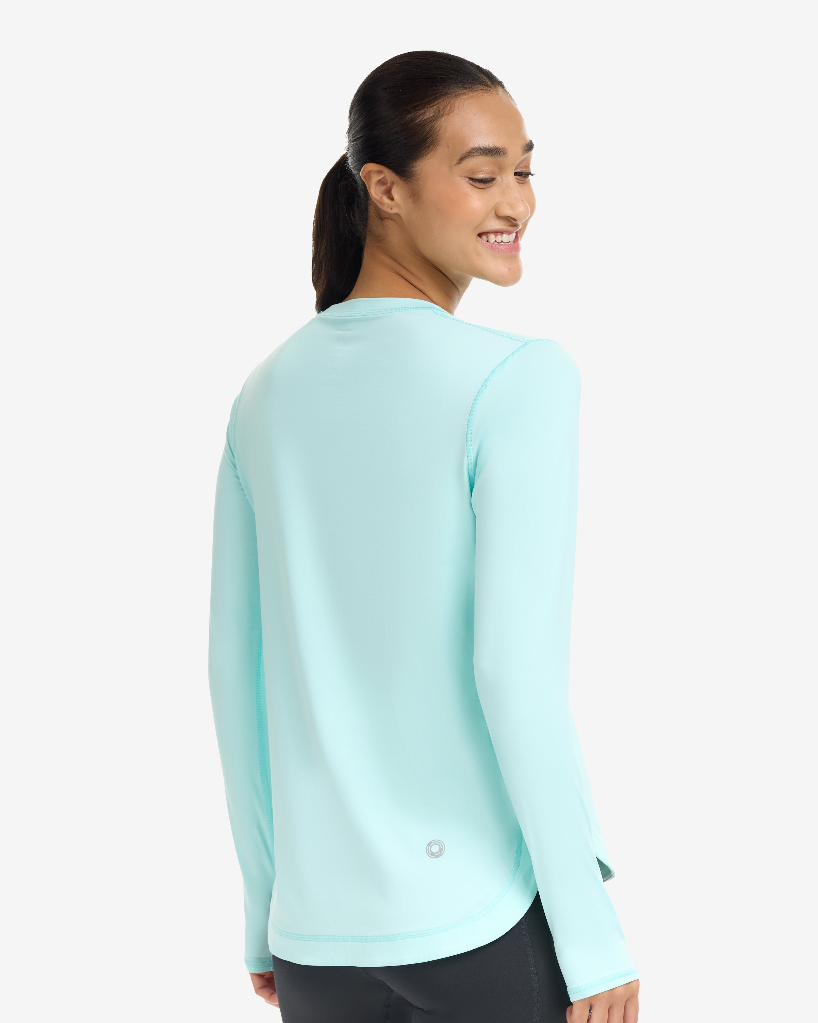  BloqUV WOMEN'S RELAXED SCALLOP TOP (2015) - Black - Bonton