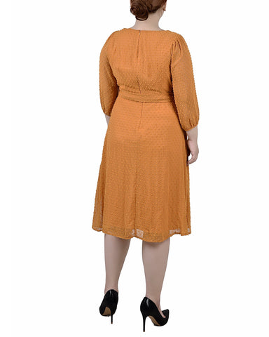 Plus Size 3/4 Sleeve Clip Dot Dress