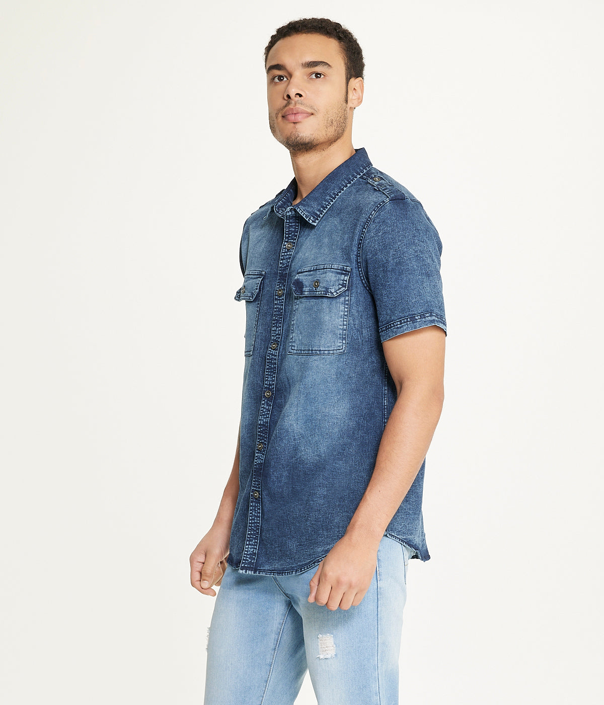  Brooklyn Laundry Brooklyn Laundry Men's Short Sleeve Stretch Denim Shirt 4 - Blue Cloud - Bonton