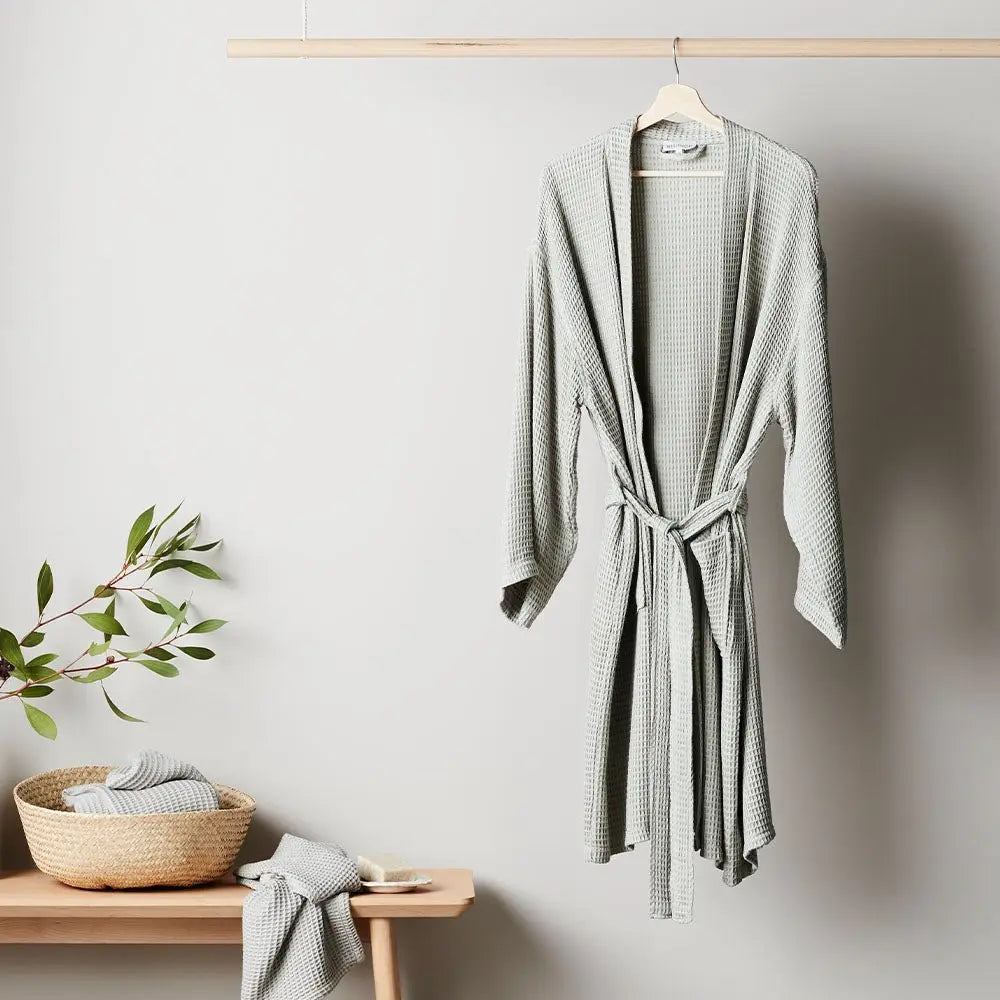  Ettitude CleanBamboo® Waffle Bathrobe by ettitude - Slate - Bonton