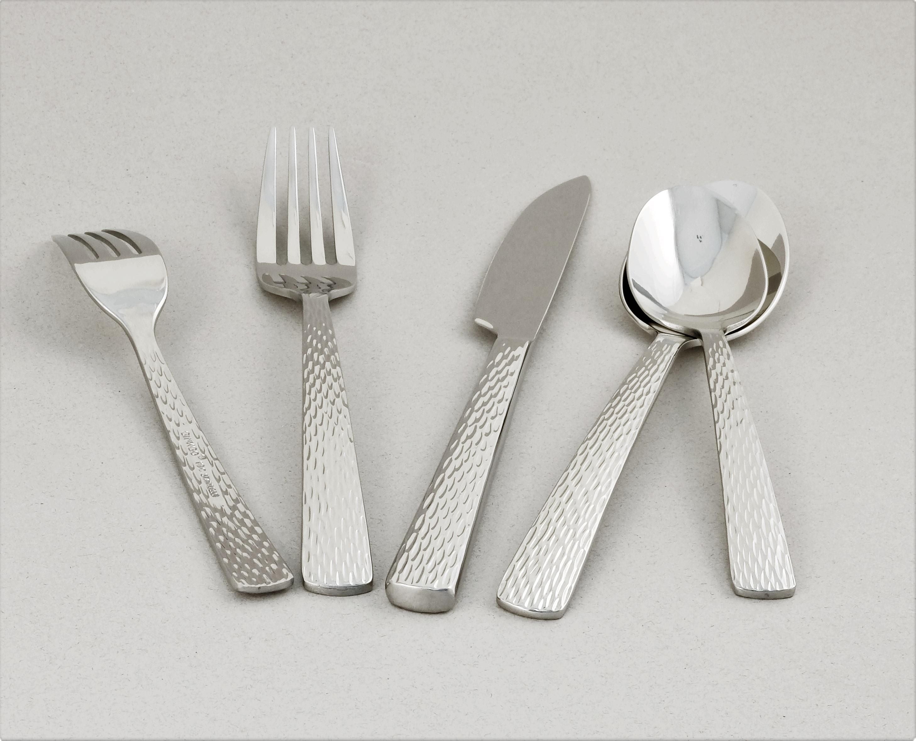  Ginkgo Clifton Stainless Steel Flatware 20 Piece Set - Mirror Stainless Sateel - Bonton