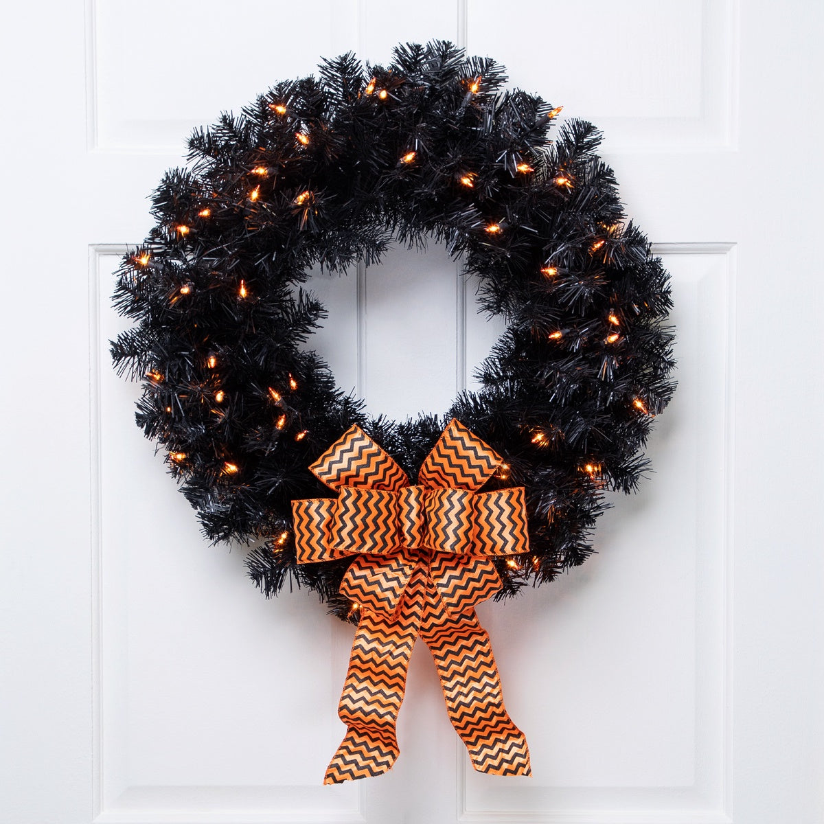  Northlight Pre-Lit Noble Spruce Artificial Halloween Wreath - 24