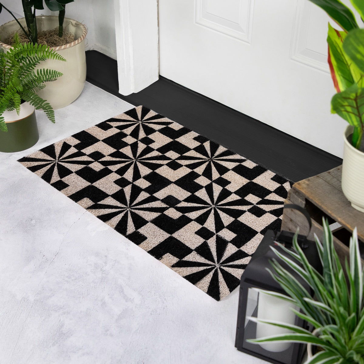  Northlight Black and Gray Abstract Rectangular Doormat 18