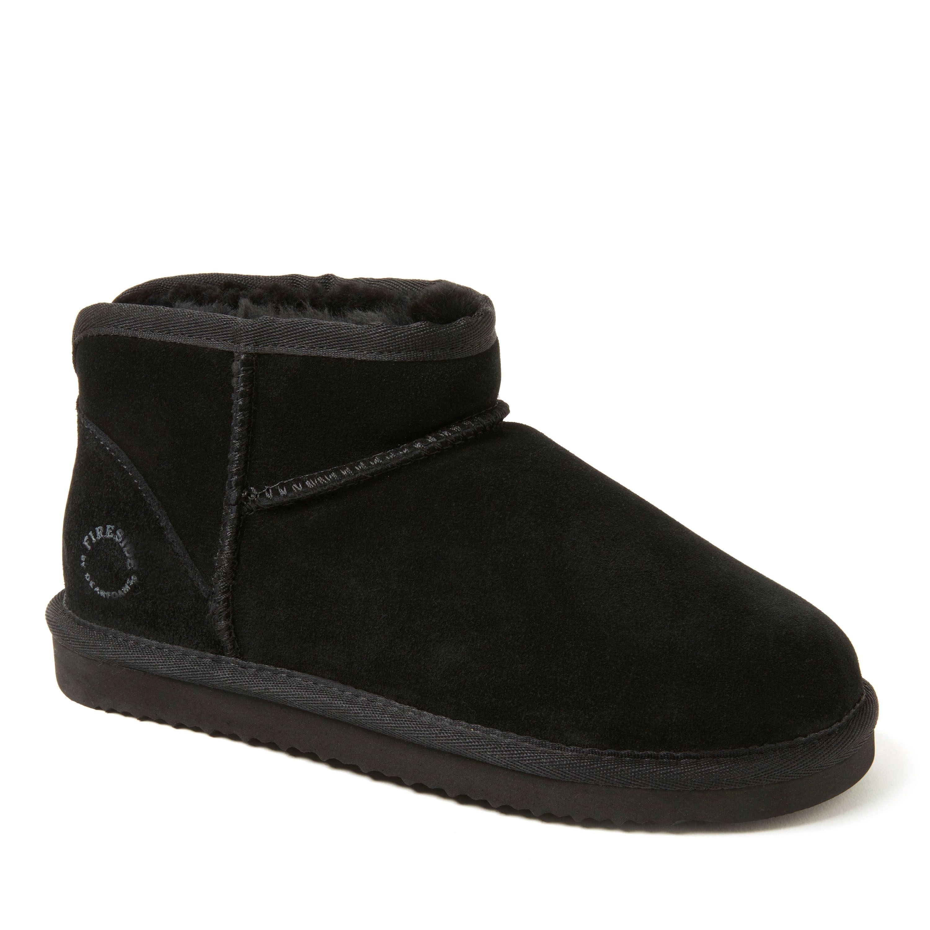  Dearfoams Fireside by Women's Riverland Shearling Fur Lined Mini Ankle Boot Slipper - Black - Bonton