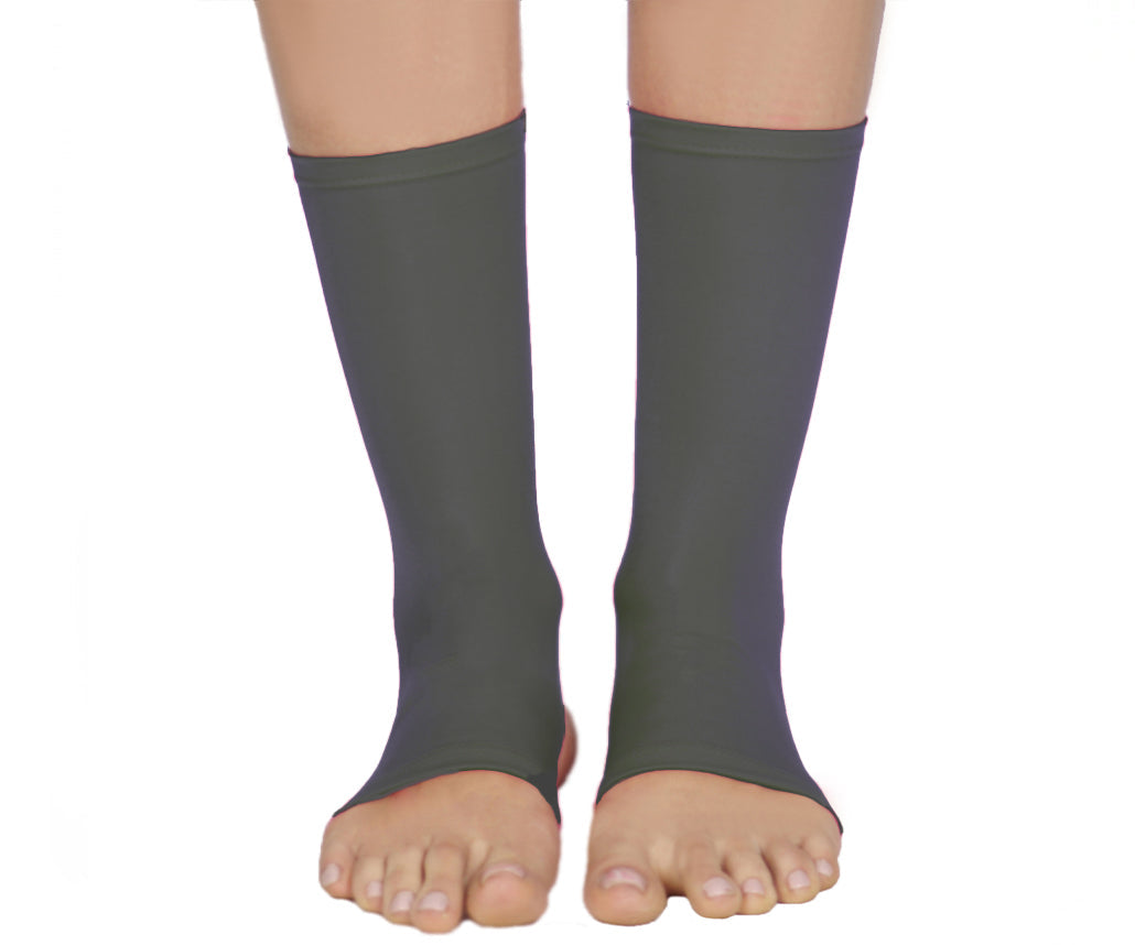  InstantFigure InstantFigure Unisex High Compression Ankle Sleeves AL60021 - Black - Bonton