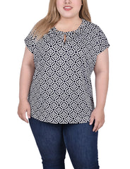 Plus Size Extended Sleeve Top With Grommets