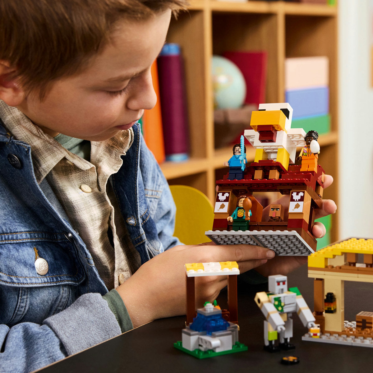  LEGO LEGO® Minecraft® the Ghast Balloon Village Attack, Gamer Gift Toy for Kids 21273 - Minecraft - Bonton