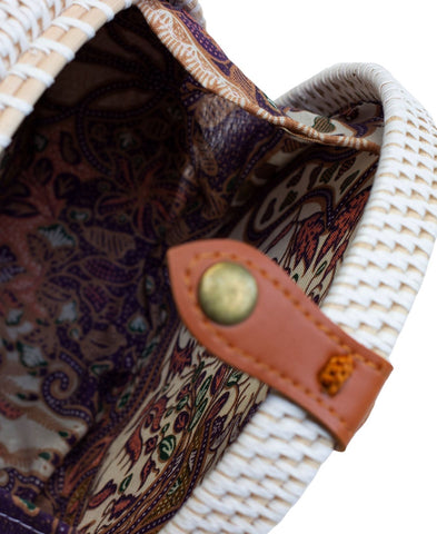 Ata Bali - Small Crossbody - White / One Size
