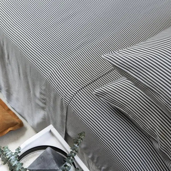  ettitude Signature Bamboo Flat Sheet by ettitude - Queen - Bonton