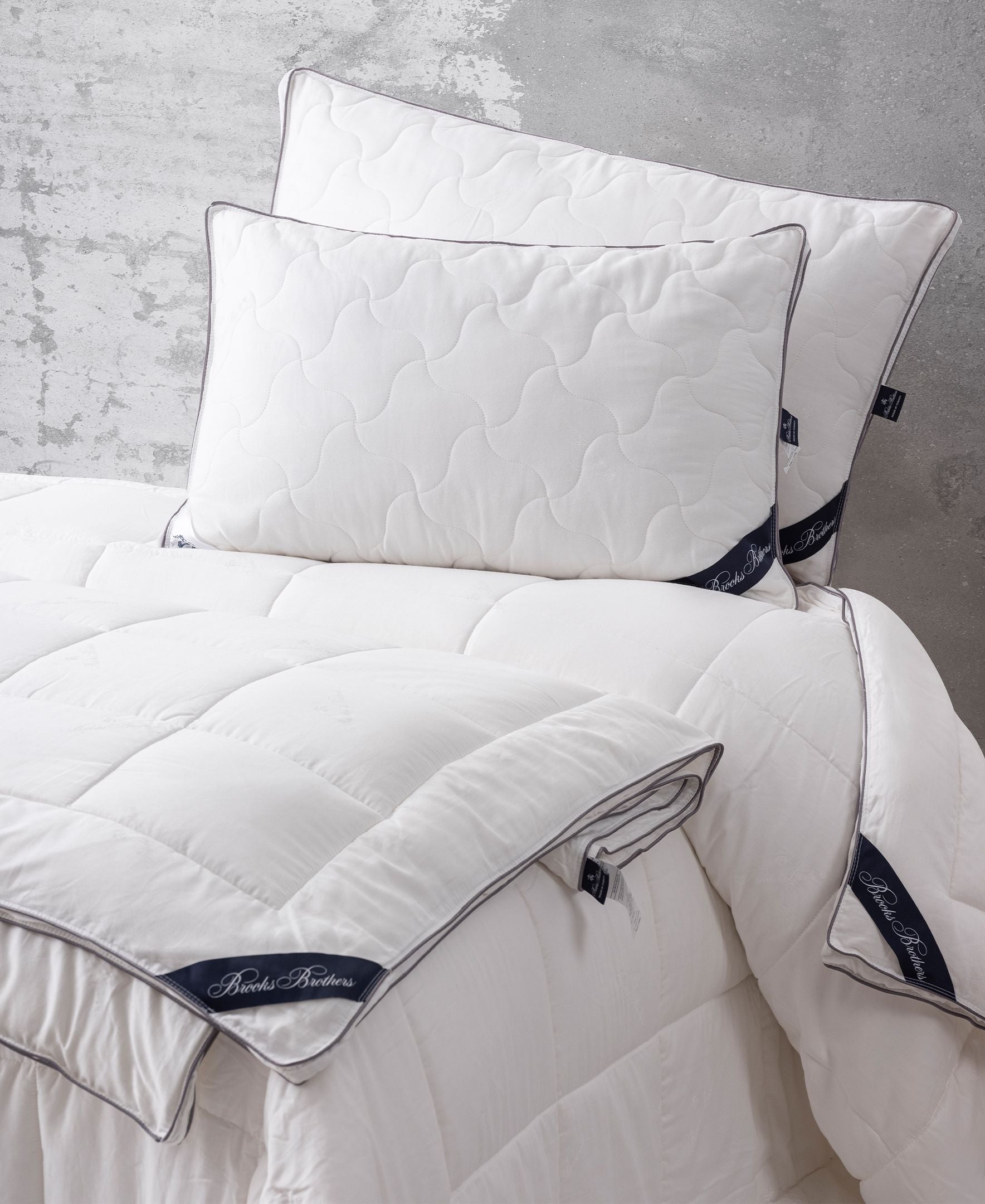  Brooks Brothers Bamboo Quilt - White - Bonton