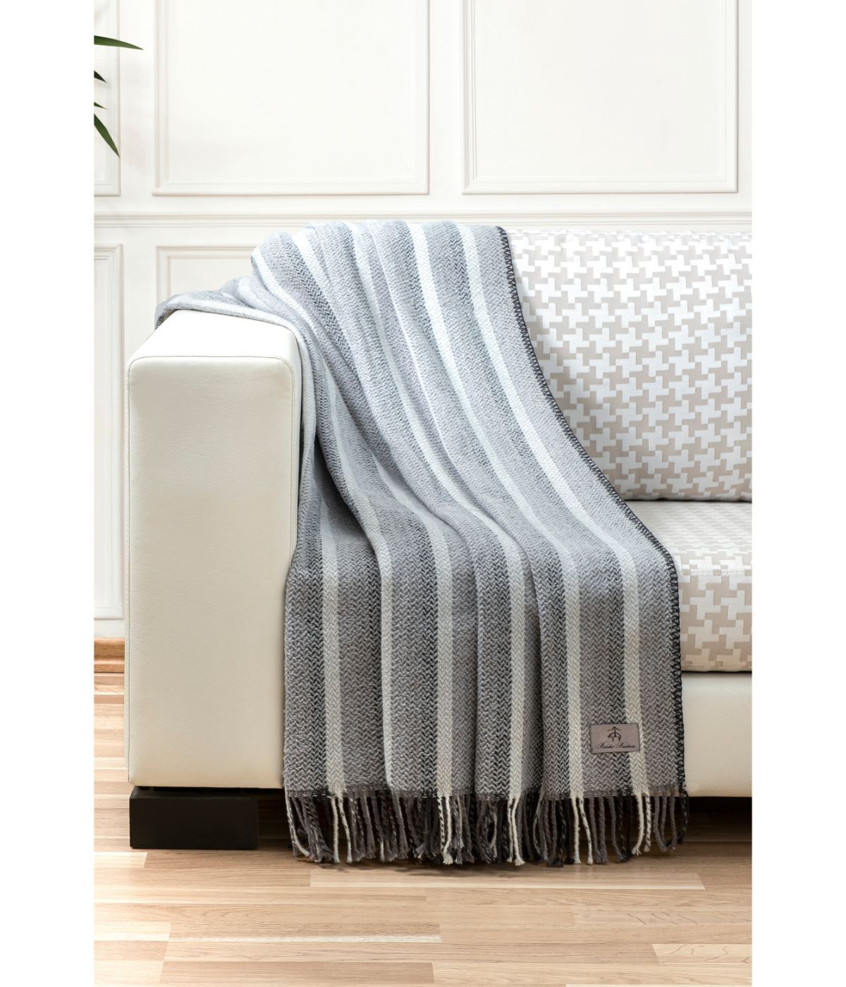  Brooks Brothers Herringbone Ombre Throw Silver - Silver - Bonton