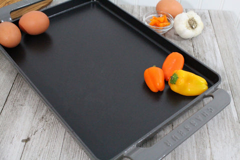 French Rectangular Enameled Cast Iron Griddle, 14-Inch, Caviar Grey