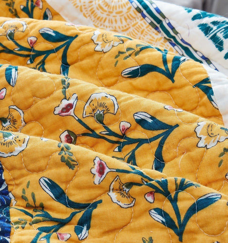 DaDa Bedding Bohemian Patchwork Bed of Wild Flowers Floral Gardenia Green Bedspread Set (JHW-886) by DaDa Bedding Collection