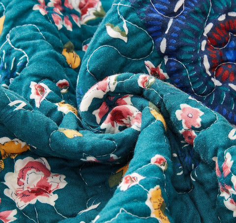 DaDa Bedding Bohemian Patchwork Bed of Wild Flowers Floral Gardenia Green Bedspread Set (JHW-886) by DaDa Bedding Collection