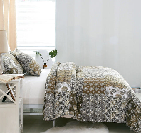 DaDa Bedding Bohemian Olive Brown Moroccan Paisley Floral Filigree Patchwork Cotton Bedspread Set (JHW-885) by DaDa Bedding Collection