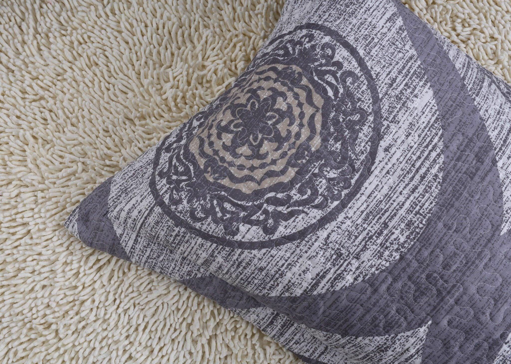  DaDa Bedding Collection DaDa Bedding Rustic Grey Mosaic Distressed Medallion Reversible Quilted Bedspread Set (SD16299) by DaDa Bedding Collection - Twin - Bonton