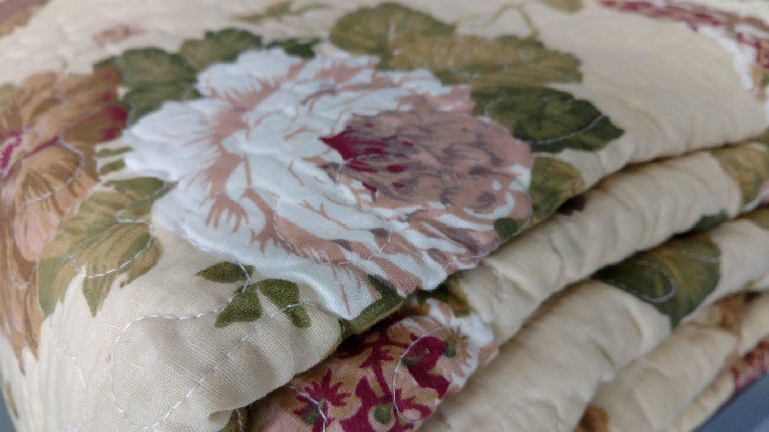  DaDa Bedding Collection DaDa Bedding Vintage Cottage Rose Garden Floral Ivory Yellow Cotton Scalloped Quilted Bedspread Set (DXJ103478) by DaDa Bedding Collection - Twin - Bonton