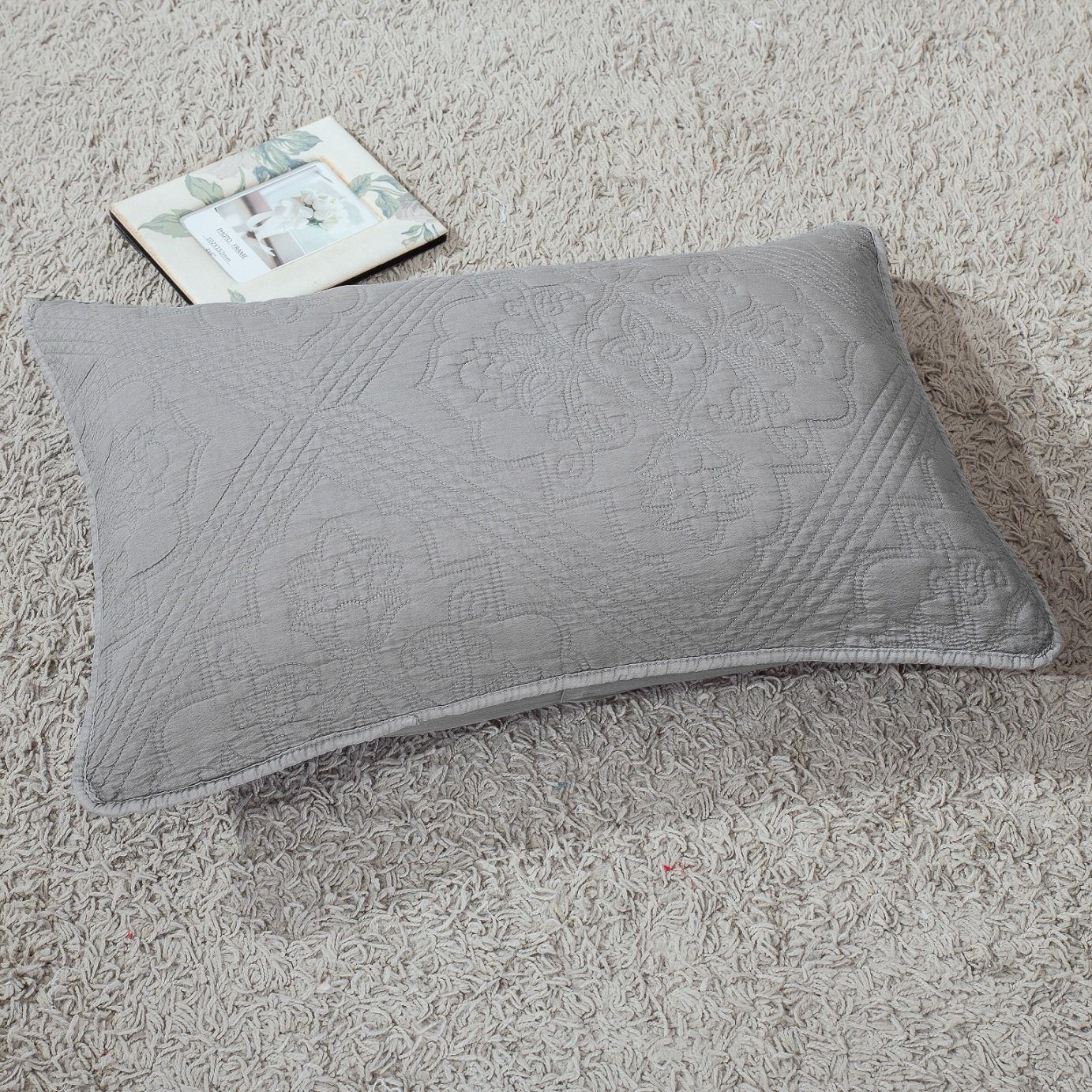  DaDa Bedding Collection DaDa Bedding Floral Vintage Stone Wash Grey Matelassé Ash Silver Diamond Pattern Quilted Bedspread Set (JHW855) by DaDa Bedding Collection - Twin - Bonton