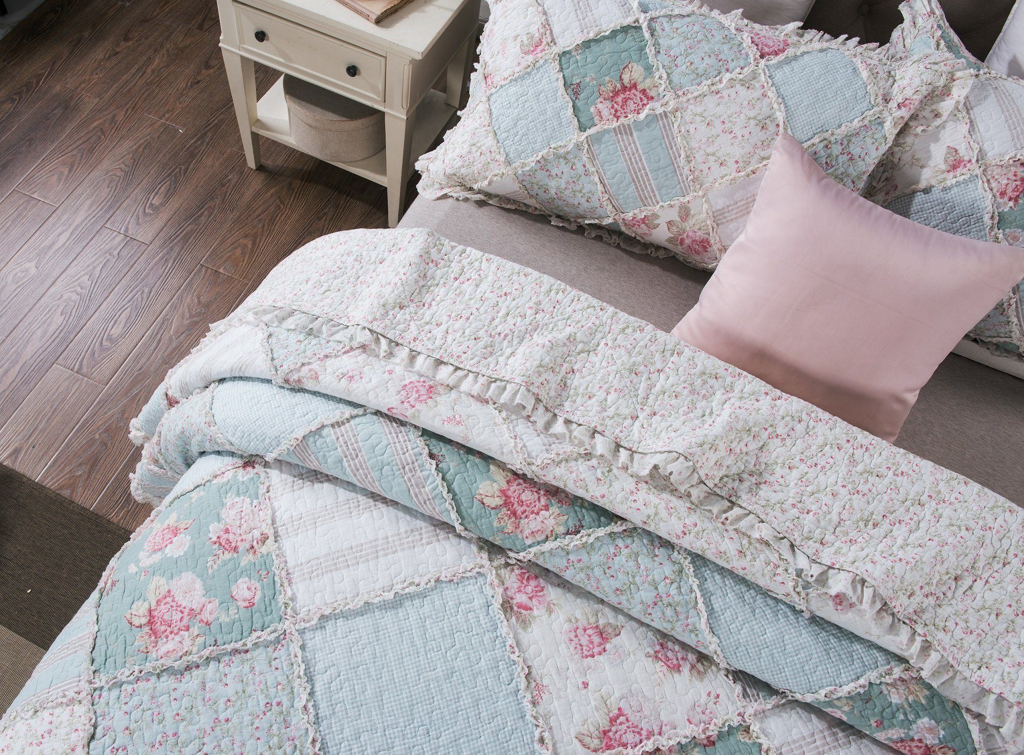  DaDa Bedding Collection DaDa Bedding Hint of Mint Floral Pastel Cotton Patchwork Ruffle Bedspread Set (JHW-3036) by DaDa Bedding Collection - King - Bonton