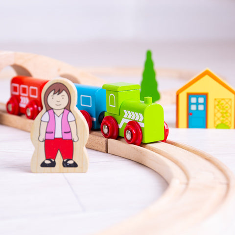 Figure of Eight Train Set by Bigjigs Toys US