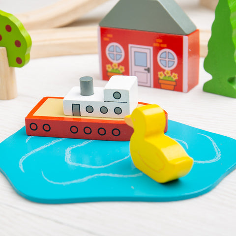 Town and Country Train Set by Bigjigs Toys US