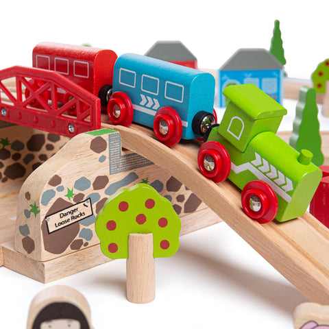 Road & Rail Train Set by Bigjigs Toys US